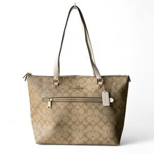 Coach Gallery Tote Bag Signature Canvas Light Khaki/Chalk Gold Hardware